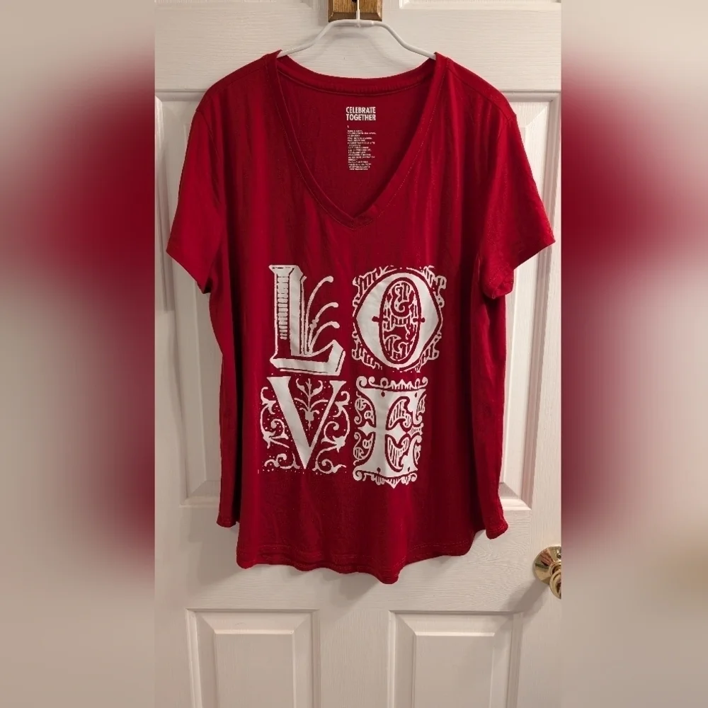 Celebrate Together Love Short Sleeve V-Neck Tee Size Lg (EUC) - Picture 3 of 13